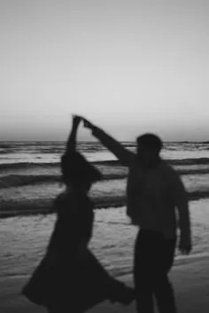 romantic couple pics at night