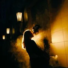 romantic couple pics at night