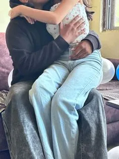 romantic couple pics at night