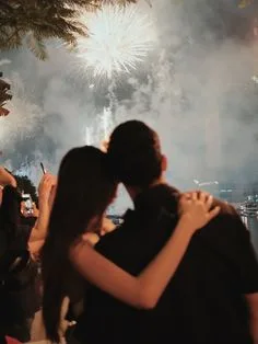 romantic couple pics at night