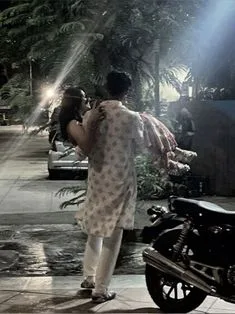 romantic couple pics at night