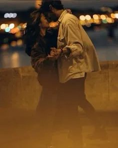 romantic couple pics at night