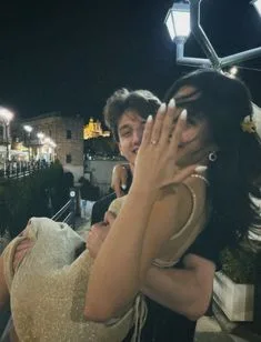 romantic couple pics at night