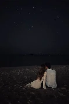 romantic couple pics at night