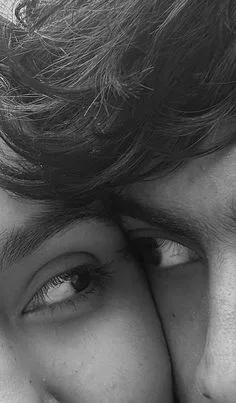 romantic couple pics at night