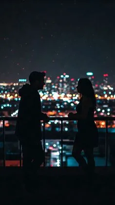 romantic couple pics at night